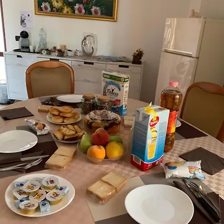 La Tenuta Bed & Breakfast *
