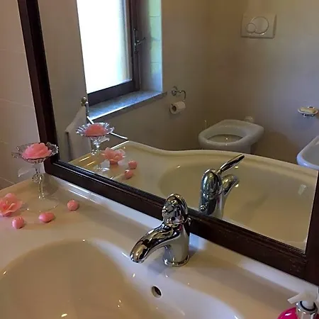 La Tenuta فندق مبيت وإفطار 3*