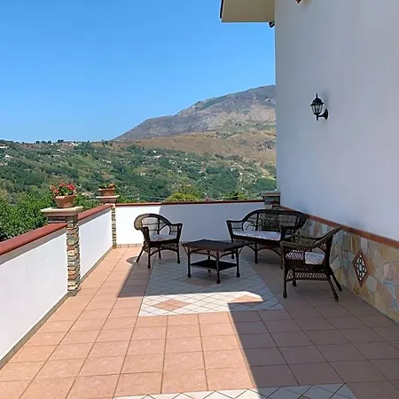 La Tenuta فندق مبيت وإفطار